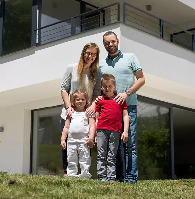 Why Redmond Trusts Redmond Pest Control Pro for Carpenter Bee Removal?